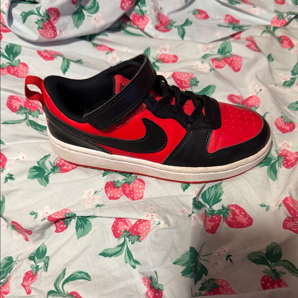 Nike Kids Red and Black Sneakers